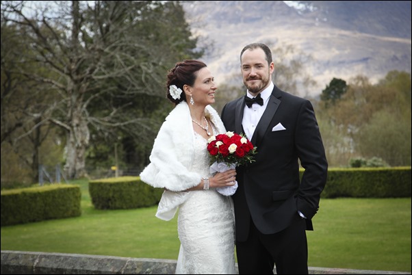 wedding photographs of Eilean Donan Castle -6235